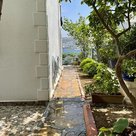 Gundogan Family House Holiday home *